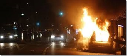 Il  y a le feu dans la maison France !