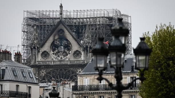 Pour une commission d’enquête parlementaire sur l’incendie de Notre Dame et la christianophobie